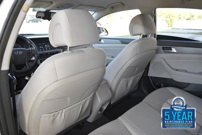2017 Hyundai Sonata Hybrid SE   - Photo 30 - Stafford, TX 77477