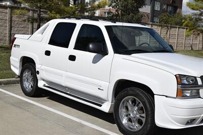 2004 Chevrolet Avalanche SOUTHERN COMFORT PKG 62K LOW MILES LOADED CLEAN   - Photo 6 - Stafford, TX 77477