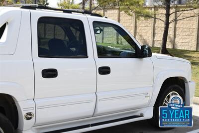 2004 Chevrolet Avalanche SOUTHERN COMFORT PKG 62K LOW MILES LOADED CLEAN   - Photo 21 - Stafford, TX 77477