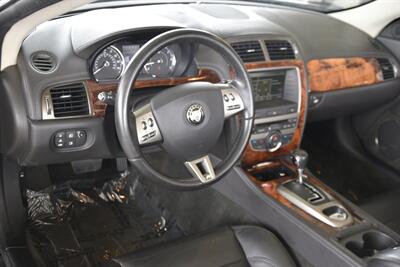2007 Jaguar XKR CONVERTIBLE TRIPLE BLK HWY MILES NEW CAR TRADE IN   - Photo 24 - Stafford, TX 77477