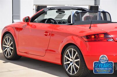 2010 Audi TT 2.0T QUATTRP PREMIUM PLUS CONVERTIBLE FRESH TRADE   - Photo 19 - Stafford, TX 77477