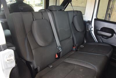 2023 Jeep Wrangler Rubicon 4xe   - Photo 39 - Stafford, TX 77477