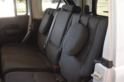2023 Jeep Wrangler Rubicon 4xe   - Photo 38 - Stafford, TX 77477