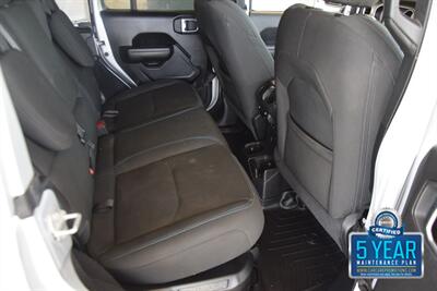 2023 Jeep Wrangler Rubicon 4xe   - Photo 37 - Stafford, TX 77477