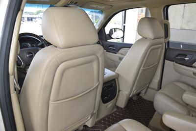 2013 GMC Yukon XL DENALI AWD NAV BK/CAM REAR DVD FRESH TRADE   - Photo 34 - Stafford, TX 77477