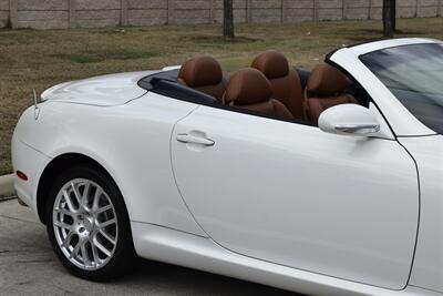 2005 Lexus SC 430 CONVERTIBLE NAV HTD STS HWY MILES CLEAN   - Photo 9 - Stafford, TX 77477