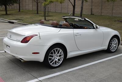 2005 Lexus SC 430 CONVERTIBLE NAV HTD STS HWY MILES CLEAN   - Photo 18 - Stafford, TX 77477