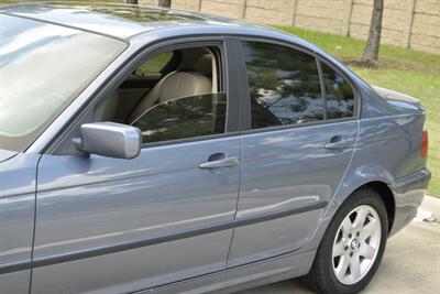 2003 BMW 325i PREM PKG S/ROOF 45K ORIG MILES NEW TRADE IN   - Photo 9 - Stafford, TX 77477