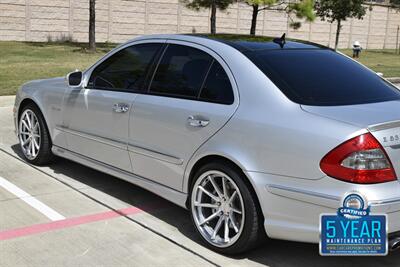 2008 Mercedes-Benz E 63 AMG TOP LOADED NAV ROOF LOW MILES NEW TRADE   - Photo 17 - Stafford, TX 77477