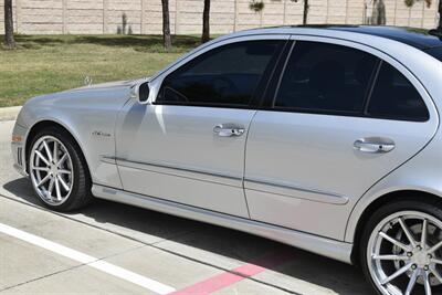 2008 Mercedes-Benz E 63 AMG TOP LOADED NAV ROOF LOW MILES NEW TRADE   - Photo 19 - Stafford, TX 77477