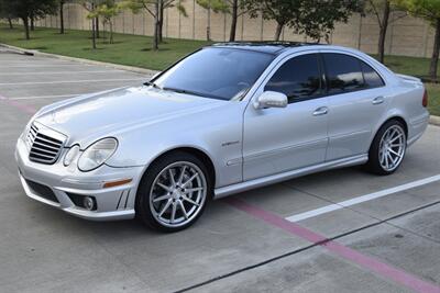 2008 Mercedes-Benz E 63 AMG TOP LOADED NAV ROOF LOW MILES NEW TRADE   - Photo 4 - Stafford, TX 77477