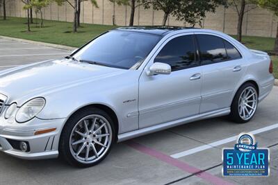 2008 Mercedes-Benz E 63 AMG TOP LOADED NAV ROOF LOW MILES NEW TRADE   - Photo 6 - Stafford, TX 77477