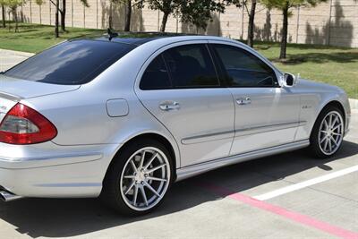 2008 Mercedes-Benz E 63 AMG TOP LOADED NAV ROOF LOW MILES NEW TRADE   - Photo 18 - Stafford, TX 77477