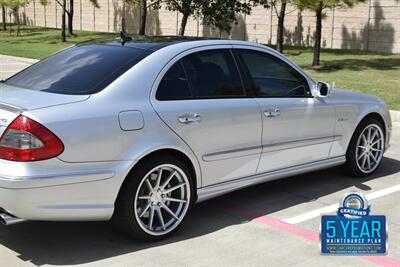 2008 Mercedes-Benz E 63 AMG TOP LOADED NAV ROOF LOW MILES NEW TRADE   - Photo 18 - Stafford, TX 77477