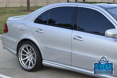 2008 Mercedes-Benz E 63 AMG TOP LOADED NAV ROOF LOW MILES NEW TRADE   - Photo 7 - Stafford, TX 77477