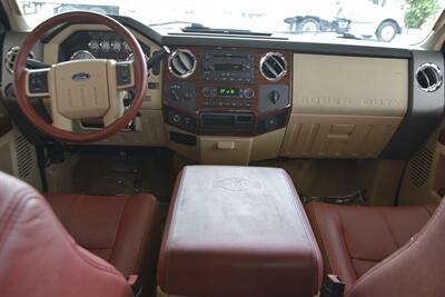 2008 Ford F-250 SUPER DUTY KING RANCH   - Photo 32 - Stafford, TX 77477