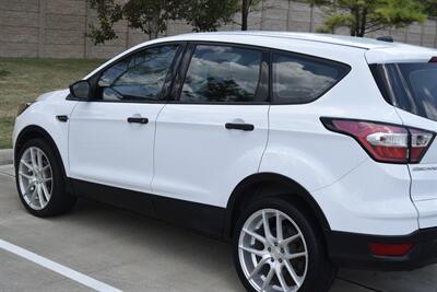 2018 Ford Escape S 44K LOW MILES BK/CAM CLEAN NEW CAR TRADE   - Photo 19 - Stafford, TX 77477