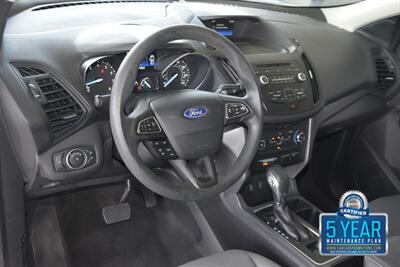 2018 Ford Escape S 44K LOW MILES BK/CAM CLEAN NEW CAR TRADE   - Photo 33 - Stafford, TX 77477