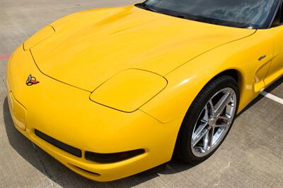 2002 Chevrolet Corvette Z06 52K LOW MILES MILLENNIUM YELLOW/BLK CHRM WHLS   - Photo 10 - Stafford, TX 77477