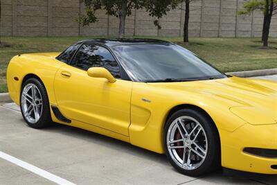 2002 Chevrolet Corvette Z06 52K LOW MILES MILLENNIUM YELLOW/BLK CHRM WHLS   - Photo 6 - Stafford, TX 77477