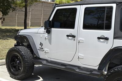 2010 Jeep Wrangler UNLIMITED SPORT 4X4 6SPD MANUAL WINCH LIFTED NICE   - Photo 20 - Stafford, TX 77477