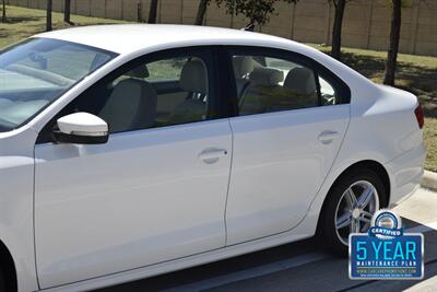 2014 Volkswagen Jetta TDI LOADED LTHR HTD SEATS PREM WHLS 35+MPG   - Photo 9 - Stafford, TX 77477