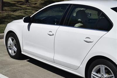 2014 Volkswagen Jetta TDI LOADED LTHR HTD SEATS PREM WHLS 35+MPG   - Photo 20 - Stafford, TX 77477