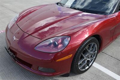 2005 Chevrolet Corvette COUPE AUTOMATIC GLASS TOP 37K LOW MILES IMMACULATE   - Photo 10 - Stafford, TX 77477