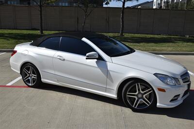 2013 Mercedes-Benz E 550 CONVERTIBLE 73K MILES NV BK/CAM FRESH TRADE   - Photo 2 - Stafford, TX 77477