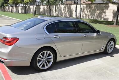 2016 BMW 750i NAV BK/CAM EXEC PKG PREM/SPTS FRESH TRADE IN   - Photo 16 - Stafford, TX 77477