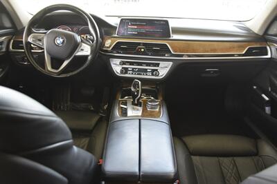 2016 BMW 750i NAV BK/CAM EXEC PKG PREM/SPTS FRESH TRADE IN   - Photo 26 - Stafford, TX 77477