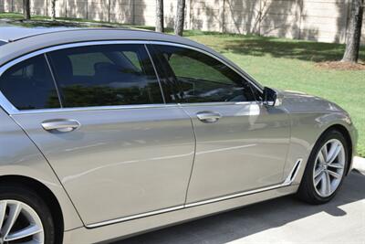 2016 BMW 750i NAV BK/CAM EXEC PKG PREM/SPTS FRESH TRADE IN   - Photo 18 - Stafford, TX 77477
