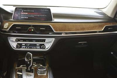 2016 BMW 750i NAV BK/CAM EXEC PKG PREM/SPTS FRESH TRADE IN   - Photo 25 - Stafford, TX 77477