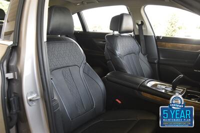 2016 BMW 750i NAV BK/CAM EXEC PKG PREM/SPTS FRESH TRADE IN   - Photo 33 - Stafford, TX 77477