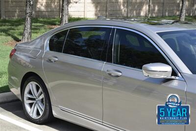 2016 BMW 750i NAV BK/CAM EXEC PKG PREM/SPTS FRESH TRADE IN   - Photo 8 - Stafford, TX 77477
