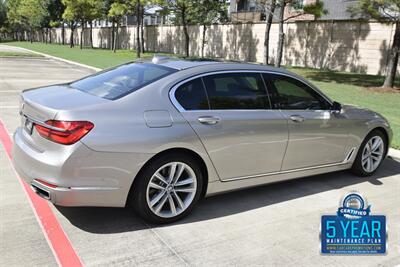 2016 BMW 750i NAV BK/CAM EXEC PKG PREM/SPTS FRESH TRADE IN   - Photo 14 - Stafford, TX 77477