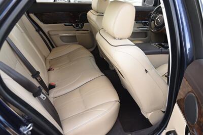 2014 Jaguar XJ PORTFOLIO ED AWD NAV PANO ROOF BK/CAM FRESH TRADE   - Photo 37 - Stafford, TX 77477