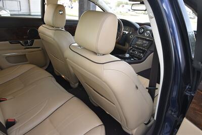 2014 Jaguar XJ PORTFOLIO ED AWD NAV PANO ROOF BK/CAM FRESH TRADE   - Photo 35 - Stafford, TX 77477