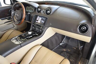 2014 Jaguar XJ PORTFOLIO ED AWD NAV PANO ROOF BK/CAM FRESH TRADE   - Photo 39 - Stafford, TX 77477