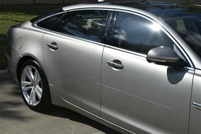 2014 Jaguar XJ PORTFOLIO ED AWD NAV PANO ROOF BK/CAM FRESH TRADE   - Photo 14 - Stafford, TX 77477