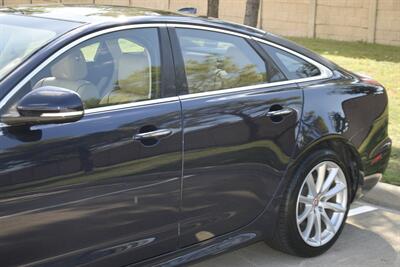 2014 Jaguar XJ PORTFOLIO ED AWD NAV PANO ROOF BK/CAM FRESH TRADE   - Photo 9 - Stafford, TX 77477