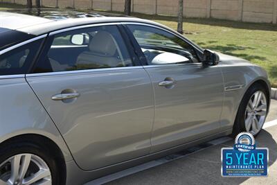 2014 Jaguar XJ PORTFOLIO ED AWD NAV PANO ROOF BK/CAM FRESH TRADE   - Photo 3 - Stafford, TX 77477
