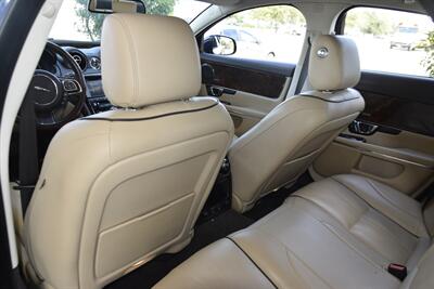 2014 Jaguar XJ PORTFOLIO ED AWD NAV PANO ROOF BK/CAM FRESH TRADE   - Photo 34 - Stafford, TX 77477