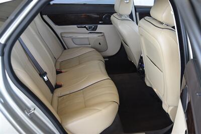 2014 Jaguar XJ PORTFOLIO ED AWD NAV PANO ROOF BK/CAM FRESH TRADE   - Photo 37 - Stafford, TX 77477