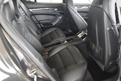 2010 Porsche Panamera S LOADED NAV ROOF SPORTS WHLS NEW TRADE IN   - Photo 37 - Stafford, TX 77477