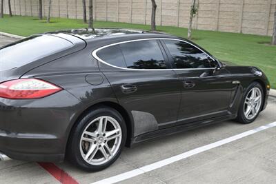 2010 Porsche Panamera S LOADED NAV ROOF SPORTS WHLS NEW TRADE IN   - Photo 16 - Stafford, TX 77477
