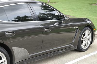 2010 Porsche Panamera S LOADED NAV ROOF SPORTS WHLS NEW TRADE IN   - Photo 18 - Stafford, TX 77477