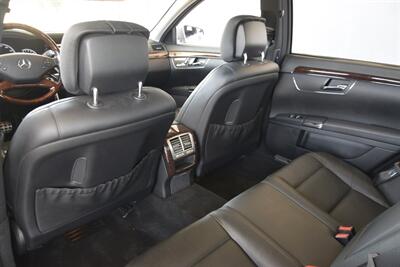 2013 Mercedes-Benz S 550 4MATIC PANO ROOF NAV BK/CAM FRESH TRADE NICE   - Photo 34 - Stafford, TX 77477