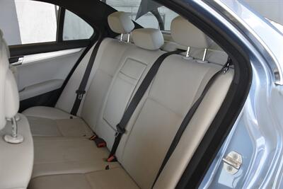 2011 Mercedes-Benz C 300 LUXURY LTHR ROOF 49K ORIG MILES FRESH TRADE   - Photo 37 - Stafford, TX 77477