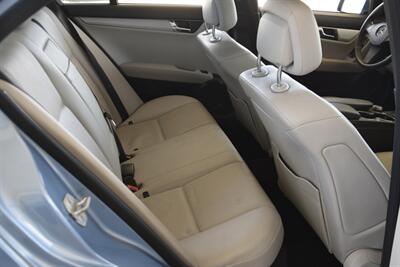 2011 Mercedes-Benz C 300 LUXURY LTHR ROOF 49K ORIG MILES FRESH TRADE   - Photo 36 - Stafford, TX 77477